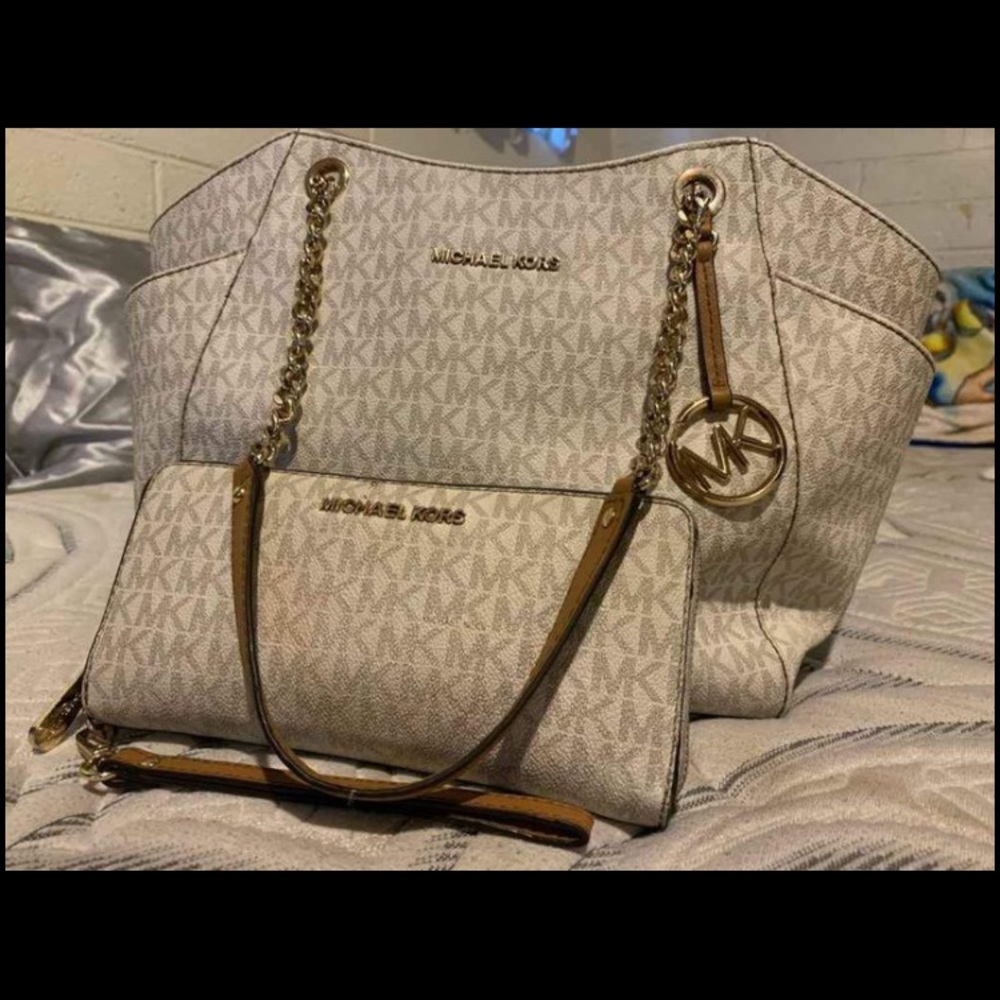 Michael kors set-authentic